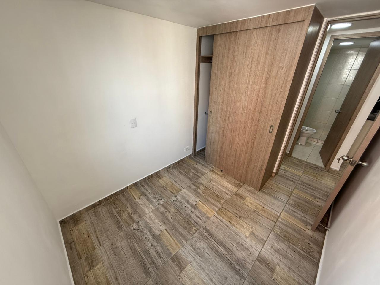 ARRIENDO APARTAMENTO EN ROBLEDO PAJARITO