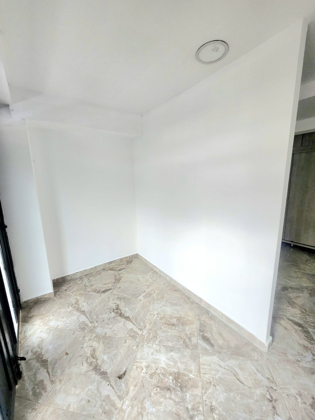 ARRIENDO APARTAESTUDIO EN SANTA MONICA