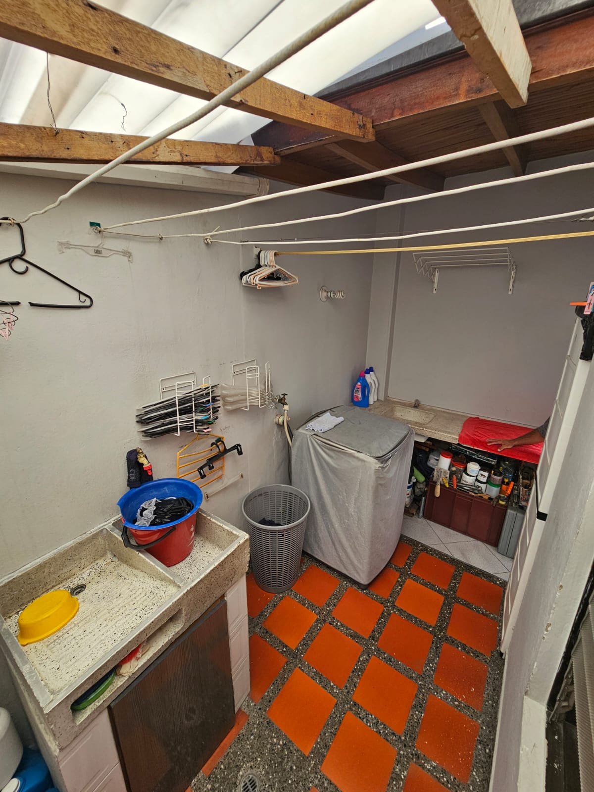 VENTA CASA EN LA AMERICA