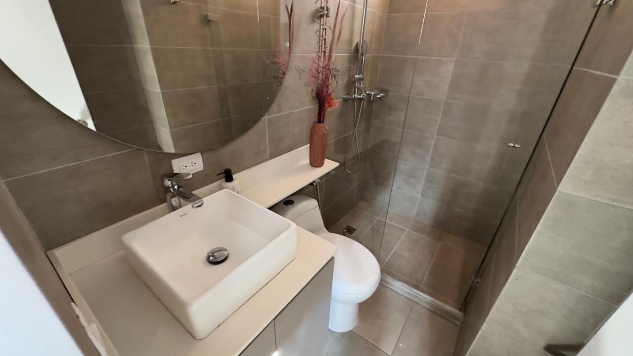 ARRIENDO APARTAMENTO EN LA LOMA DE LOS BERNAL