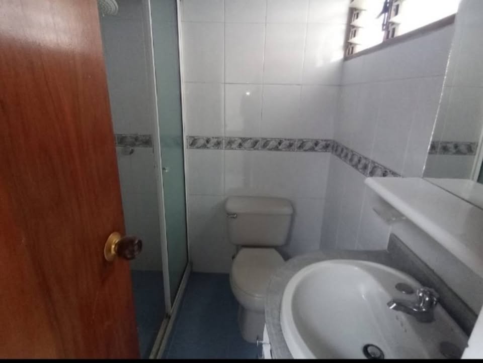 VENDO APARTAMENTO EN LAURELES
