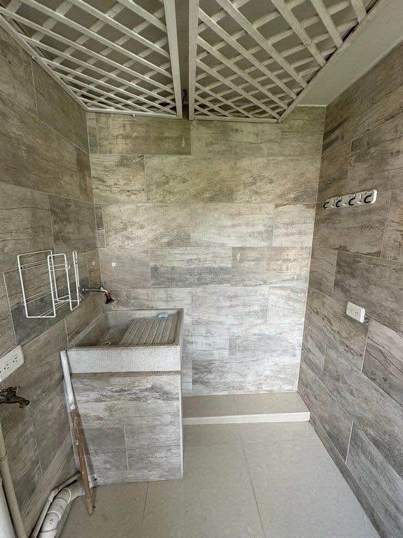 ARRIENDO APARTAMENTO EN RODEO ALTO