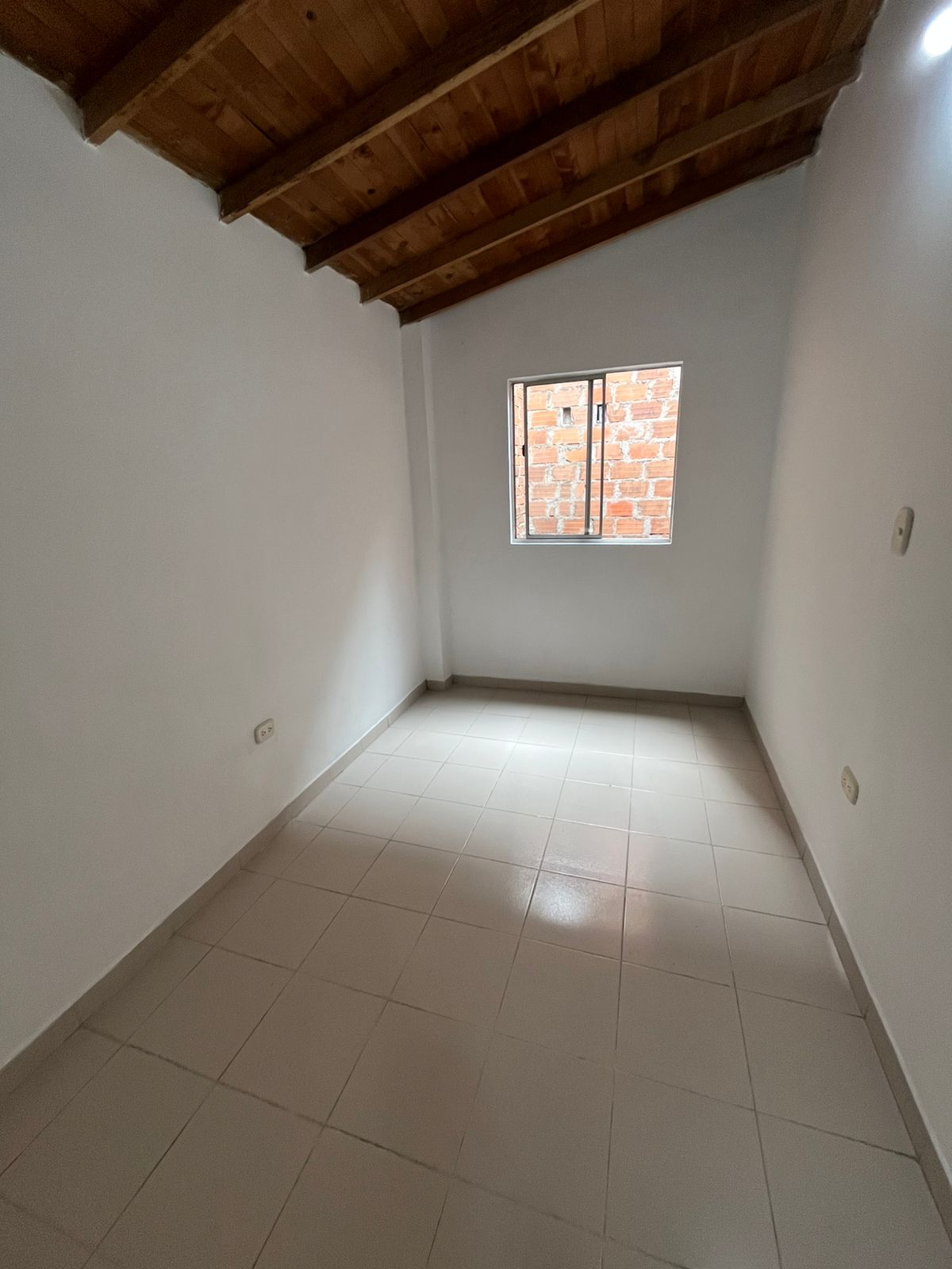 Arriendo Aparta estudio la Milagrosa