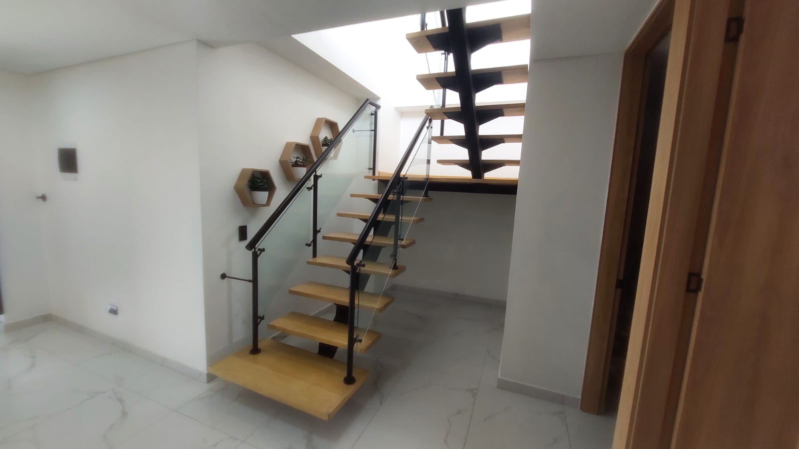 ARRIENDO APARTAMENTO AMOBLADO EN LAURELES