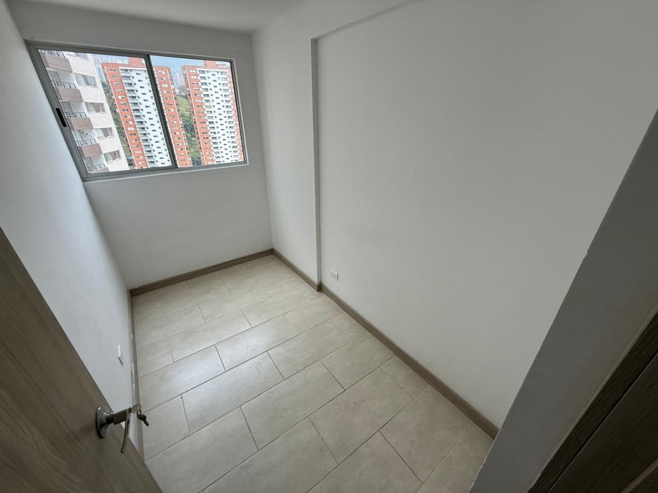ARRIENDO APARTAMENTO EN CALASANZ PARTE ALTA