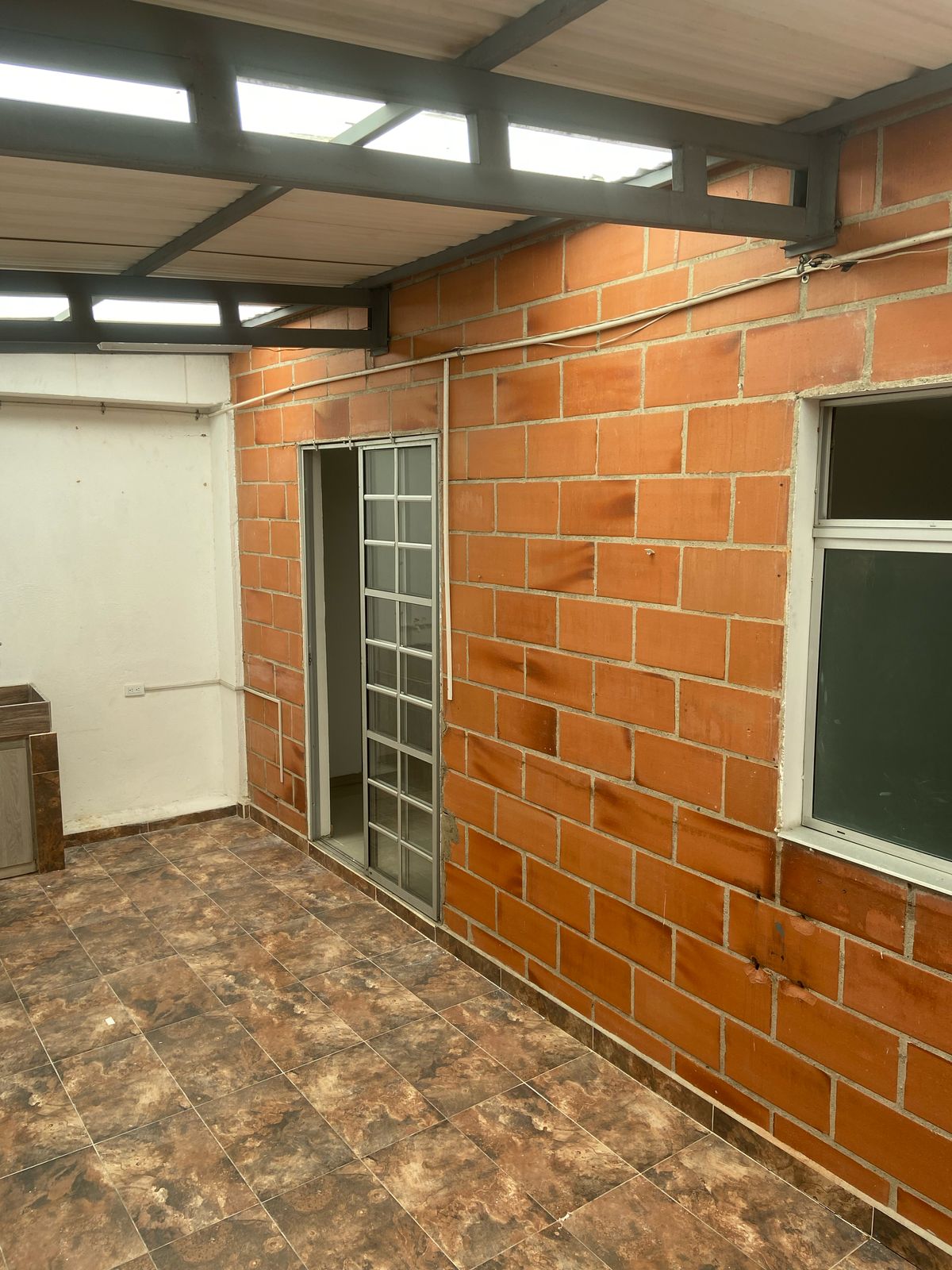 VENDO APARTAMENTO EN EL ESTADIO