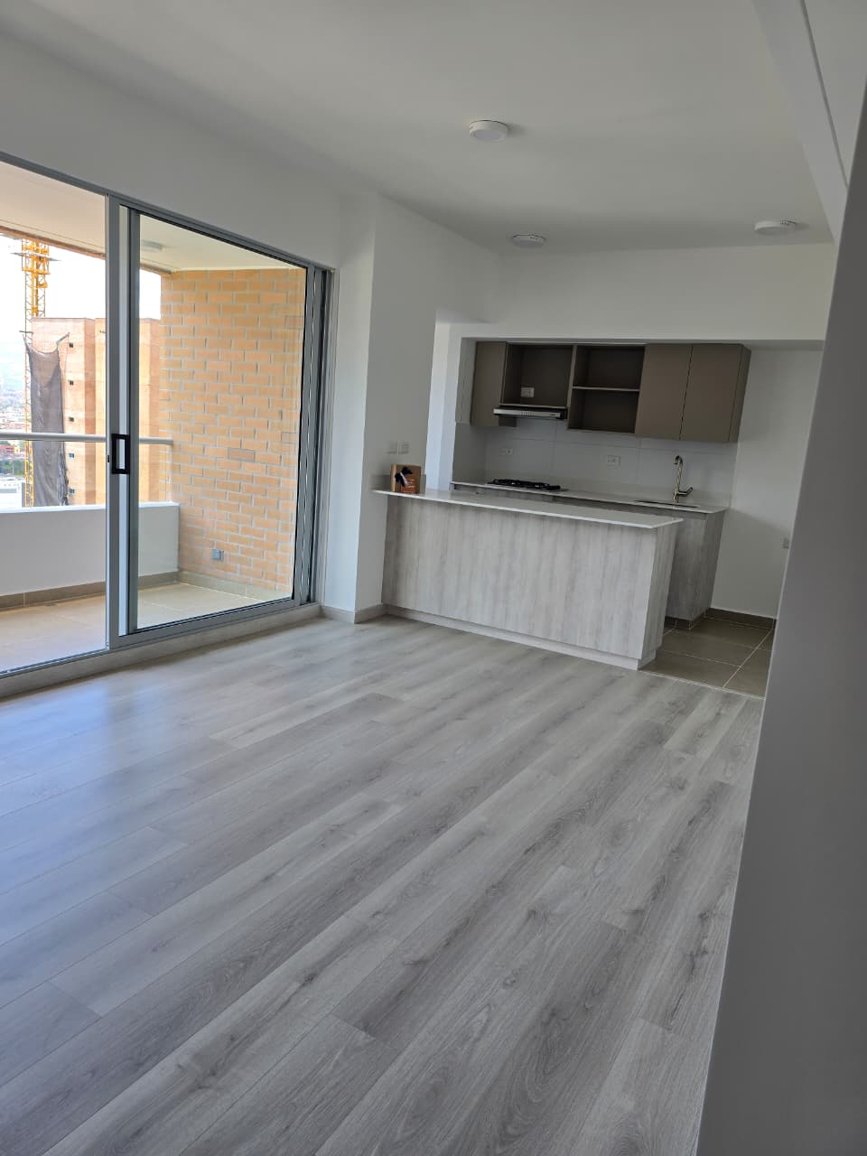 ARRIENDO APARTAMENTO EN CUIDAD DEL RIO