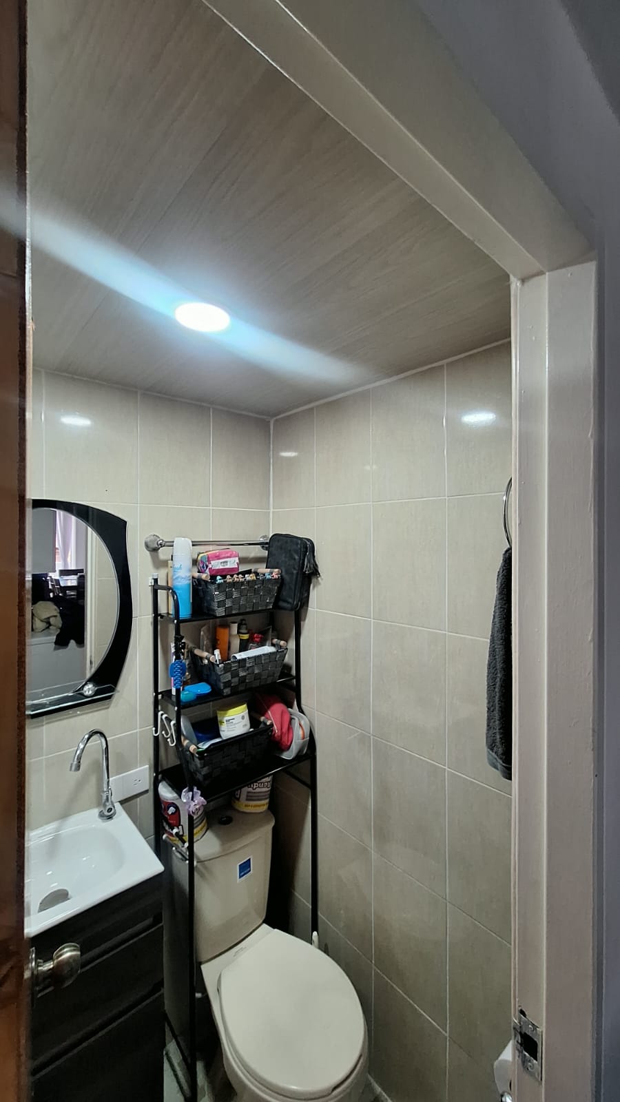 VENDO APARTAMENTO EN SANTA MONICA