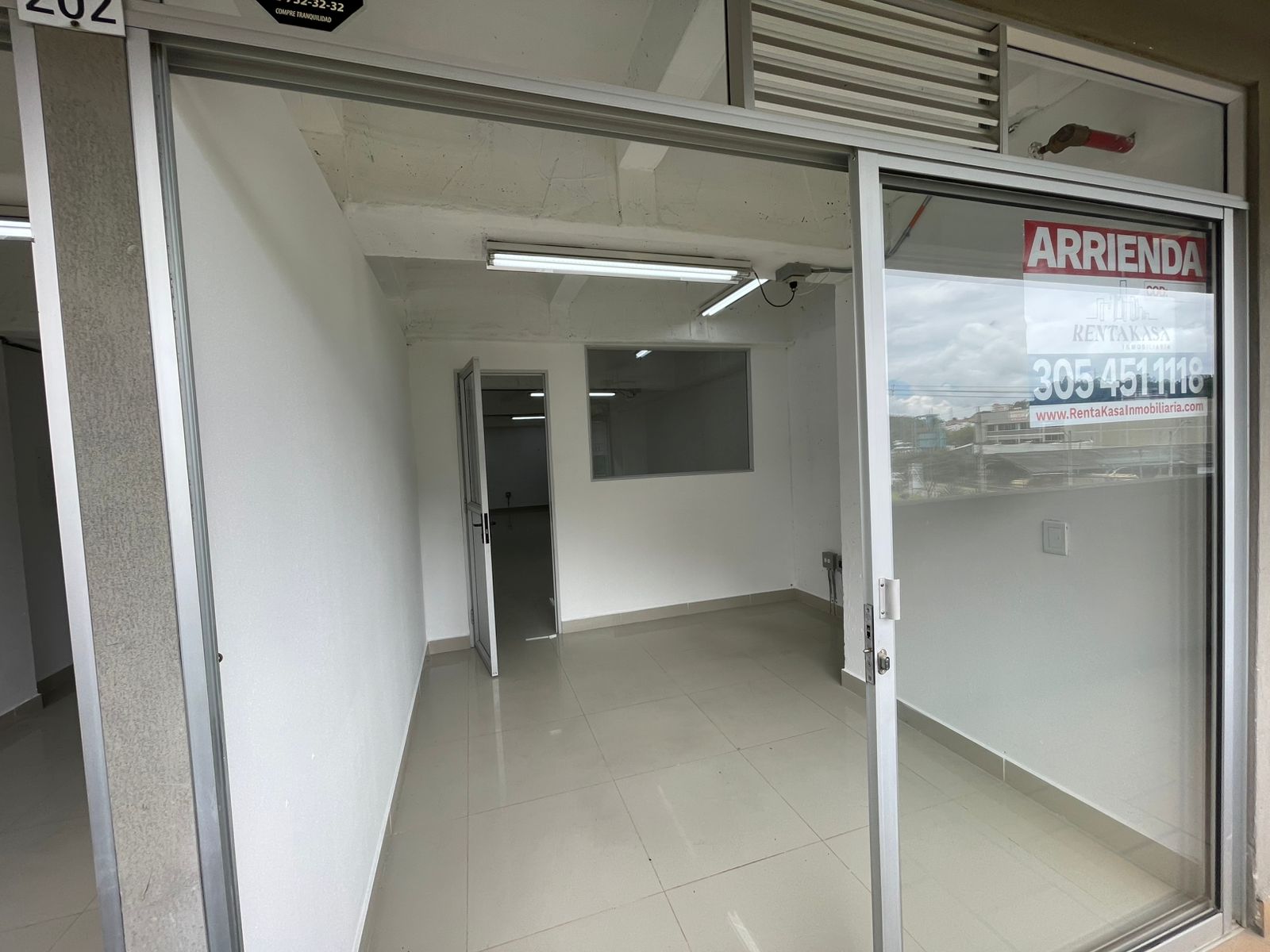 ARRIENDO LOCAL EN RIONEGRO