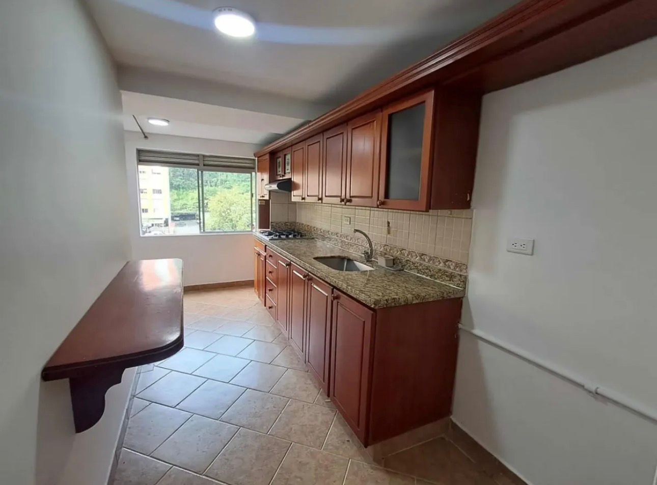 VENDO APARTAMENTO EN LAURELES CAMPESTRE