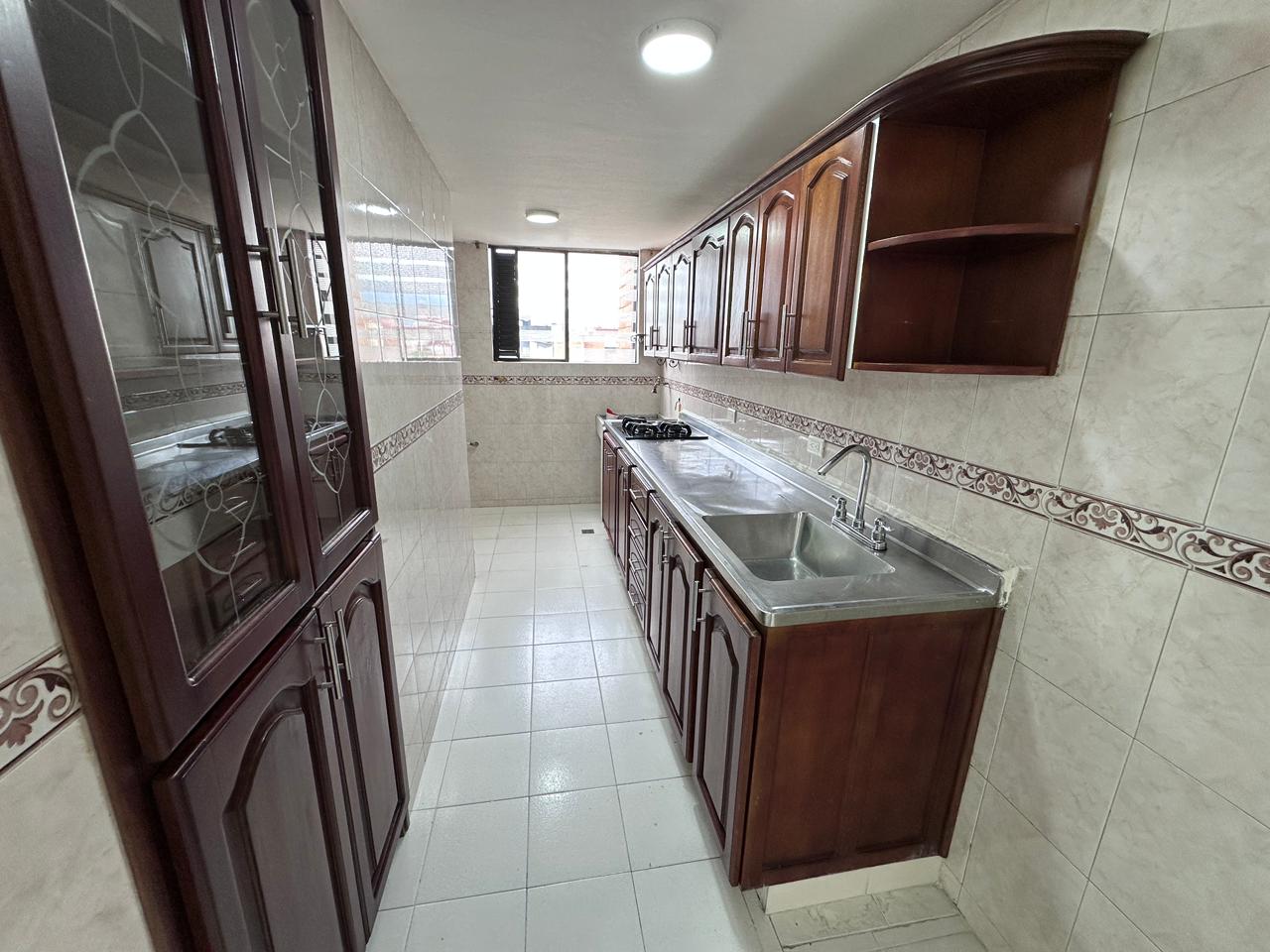 ARRIENDO APARTAMENTO EN SIMON BOLIVAR LAURELES