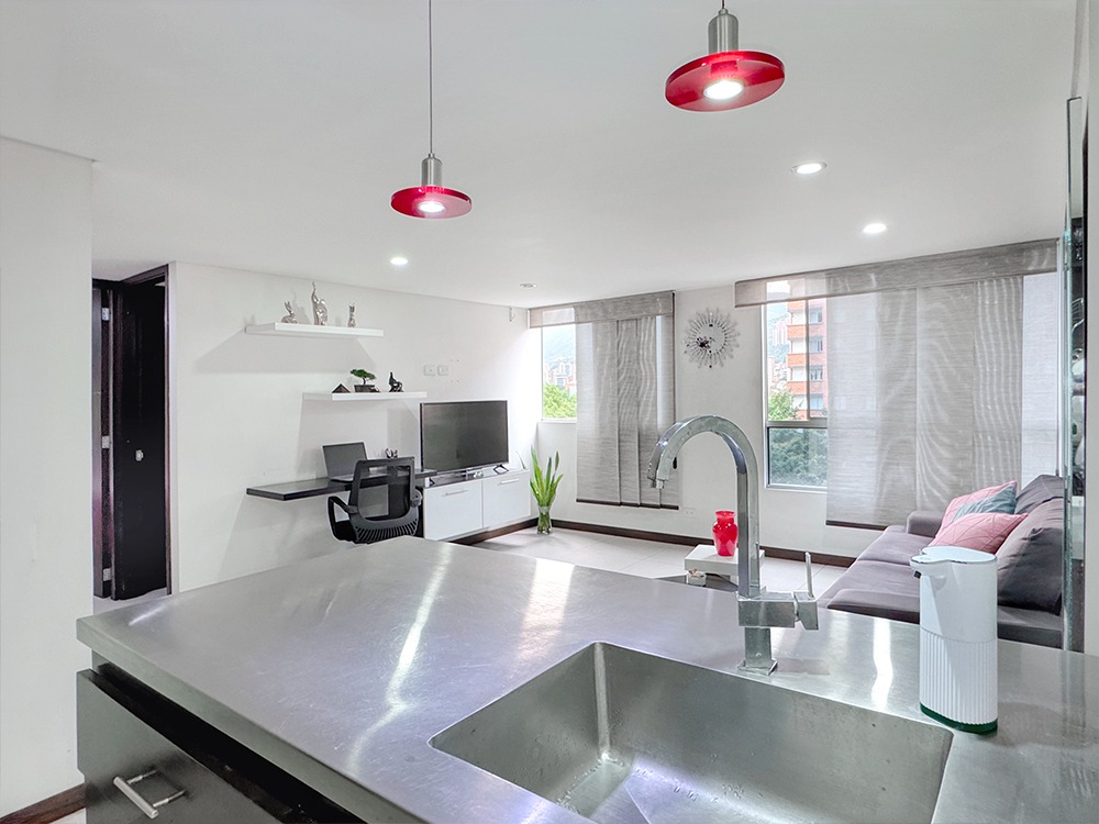 ARRIENDO APARTAMENTO AMOBLADO EN LOS COLORES