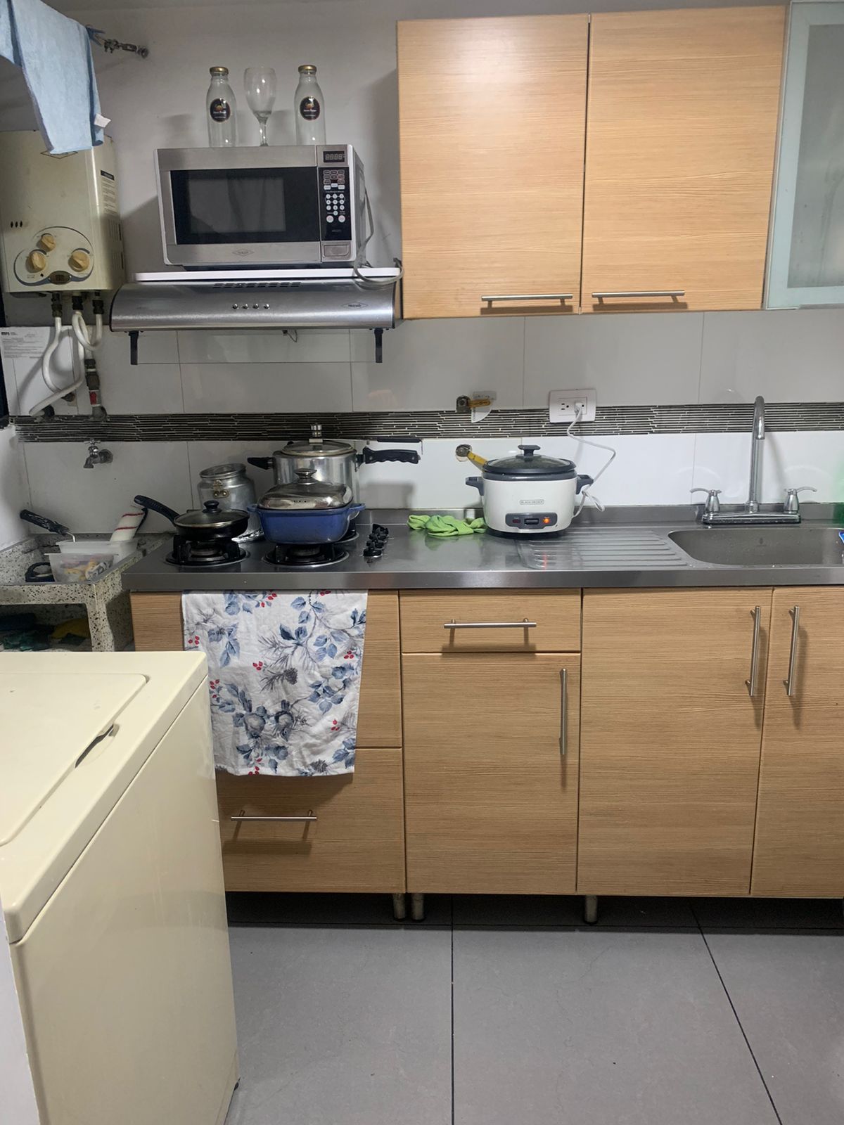 ARRIENDO APARTAMENTO AMOBLADO EN LA AMERICA