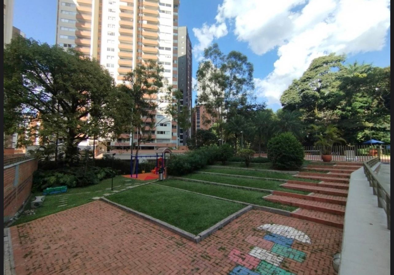 ARRIENDO APARTAMENTO AMOBLADO EN EL POBLADO