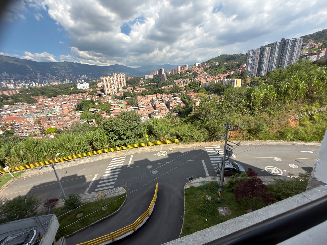 ARRIENDO APARTAMENTO EN LA LOMA DE LOS BERNAL