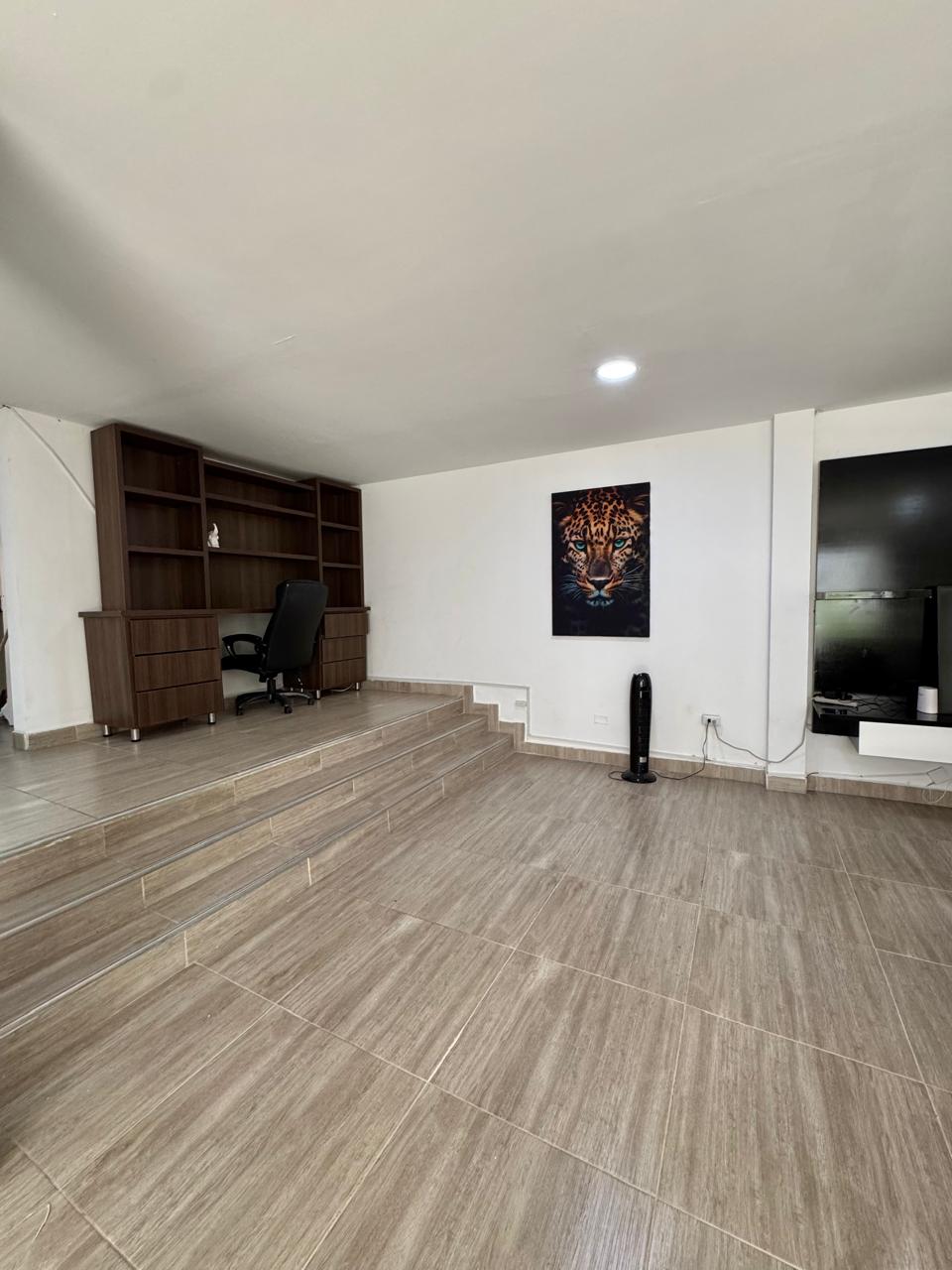 ARRIENDO CASA AMOBLADA EN COLORES