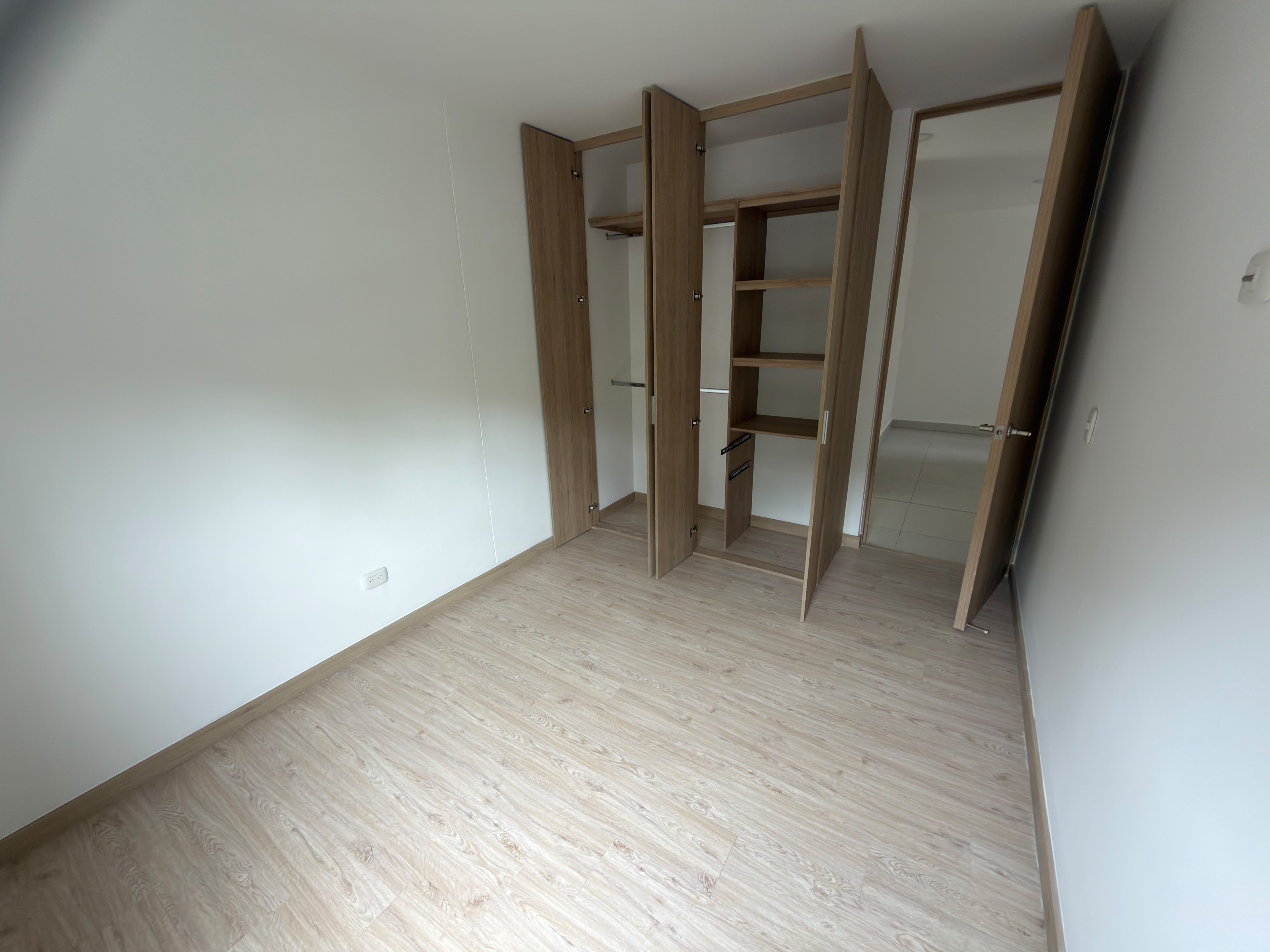 Arriendo Apartamento Los Colores