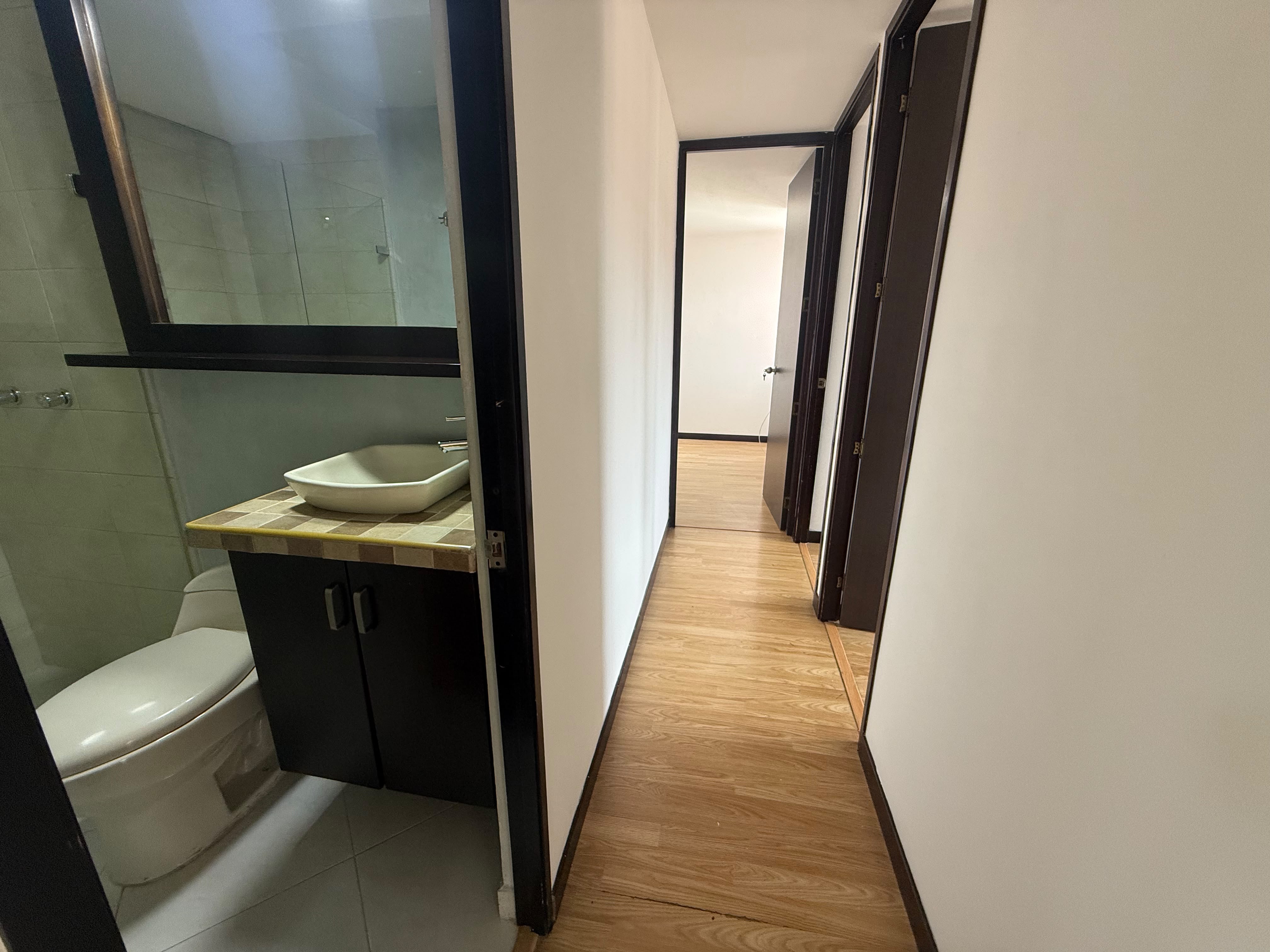 Arriendo Apartamento en los Colores