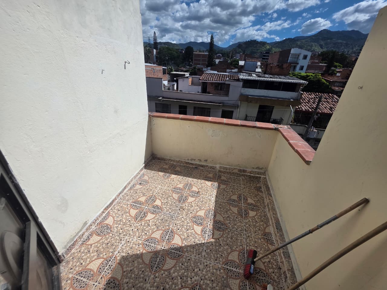 ARRIENDO APARTAMENTO EN SANTA MONICA
