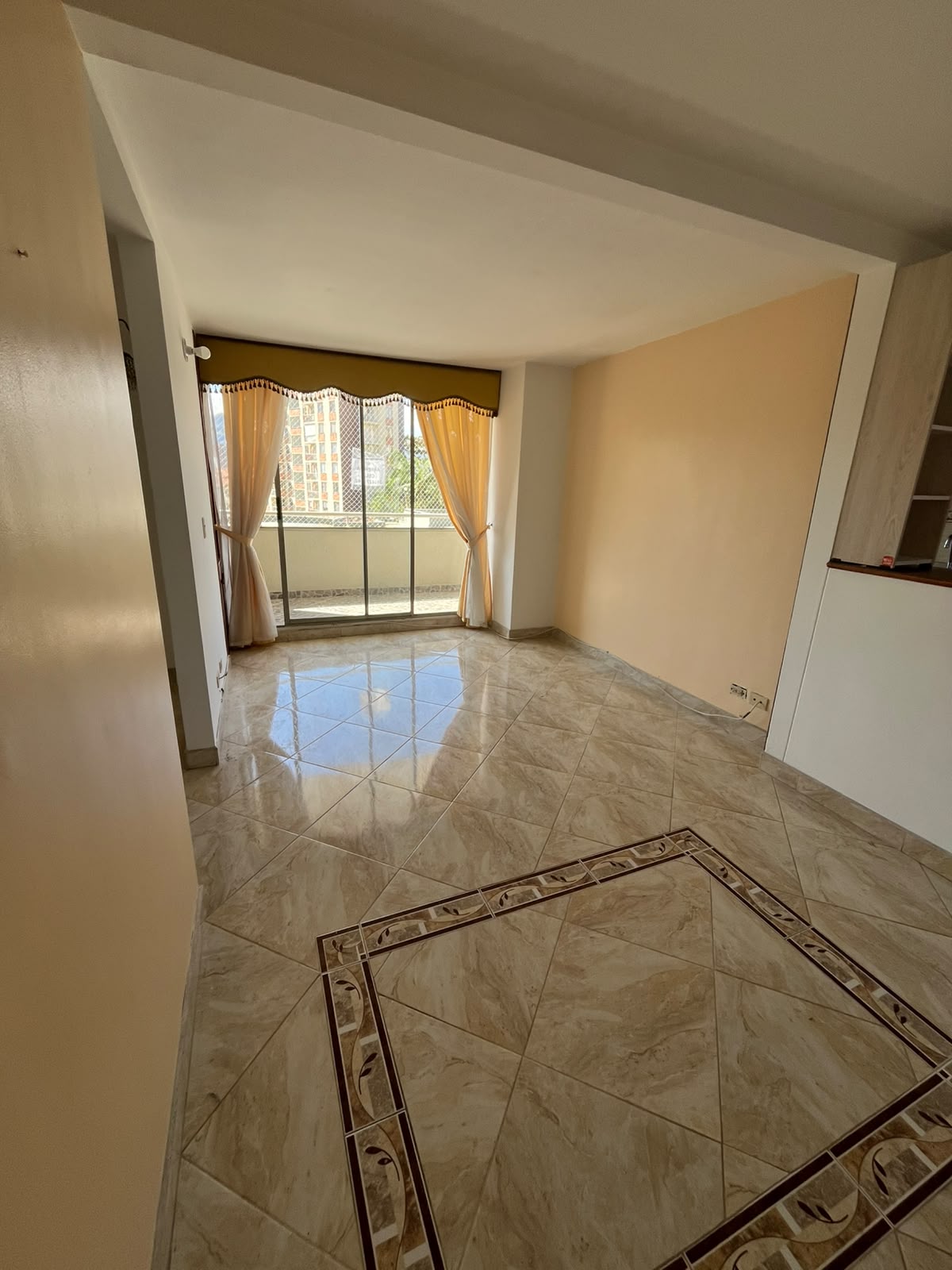 ARRIENDO APARTAMENTO EN LA MOTA