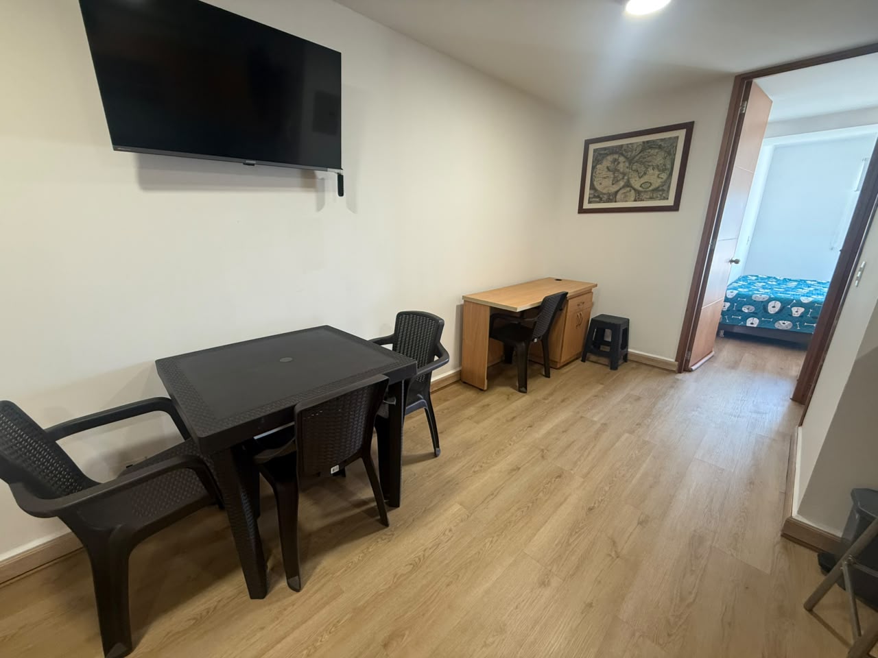 ARRIENDO APARTAESTUDIO AMOBLADO EN LA FLORESTA