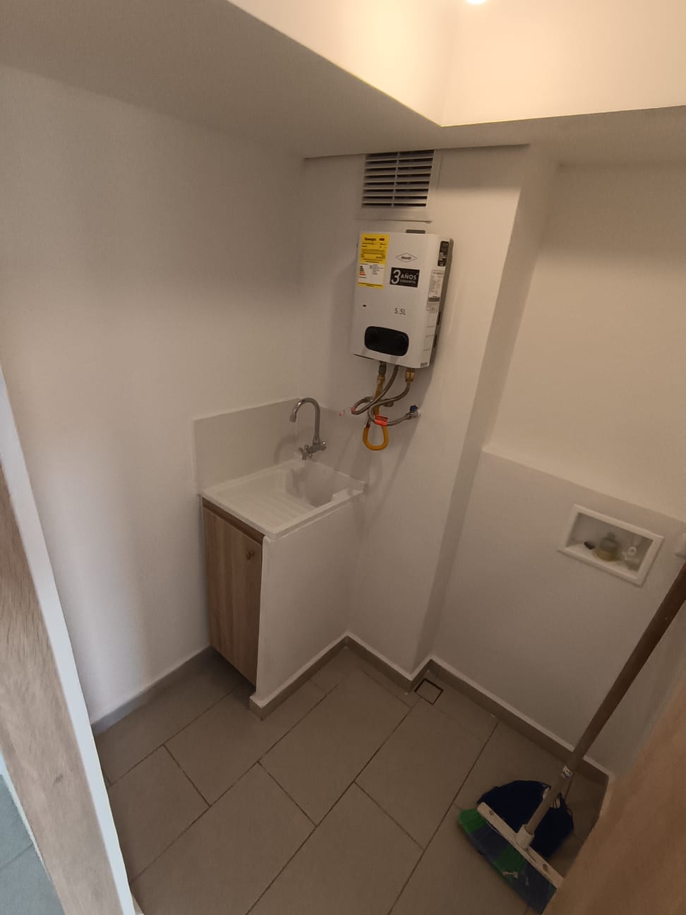 Arriendo Apartamento Calasanz parte Alta