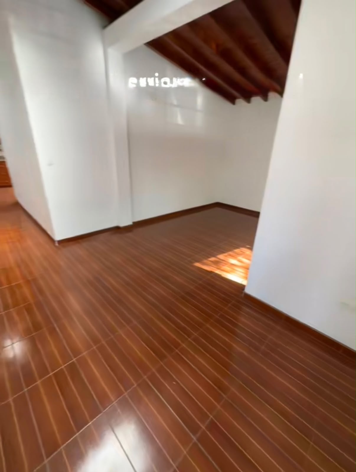 ARRIENDO CASA EN LAURELES NOGAL