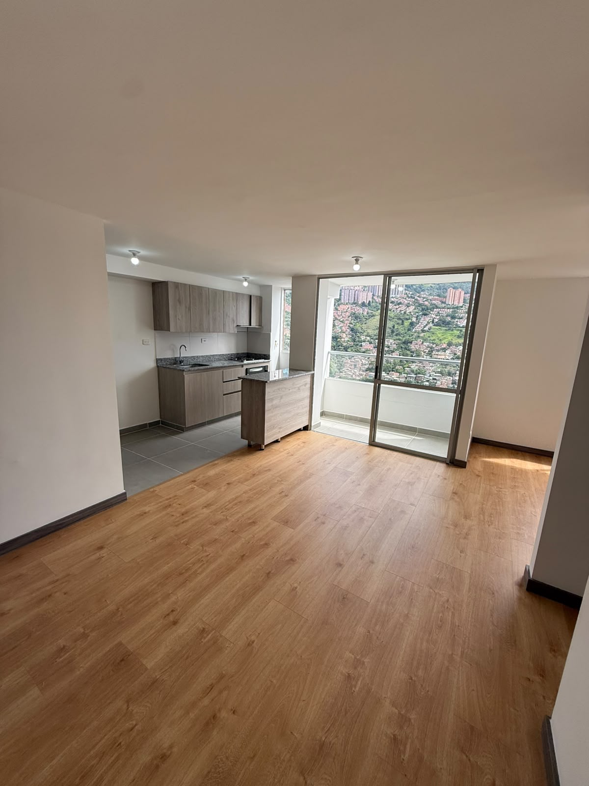 Arriendo Apartamento Calasanz parte Alta