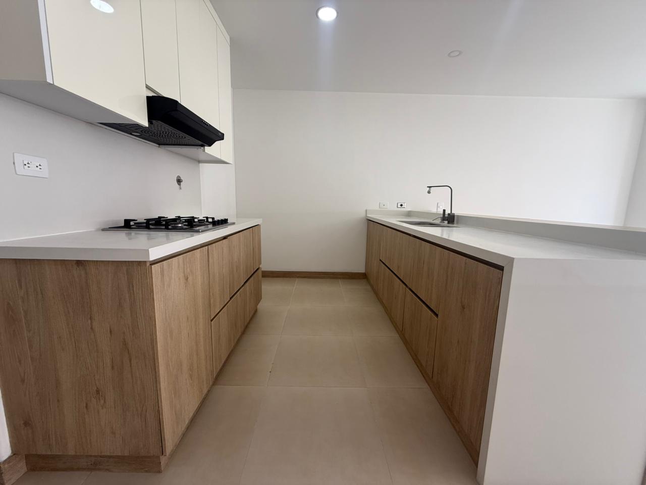 ARRIENDO APARTAMENTO EN CALASANZ PARTE BAJA