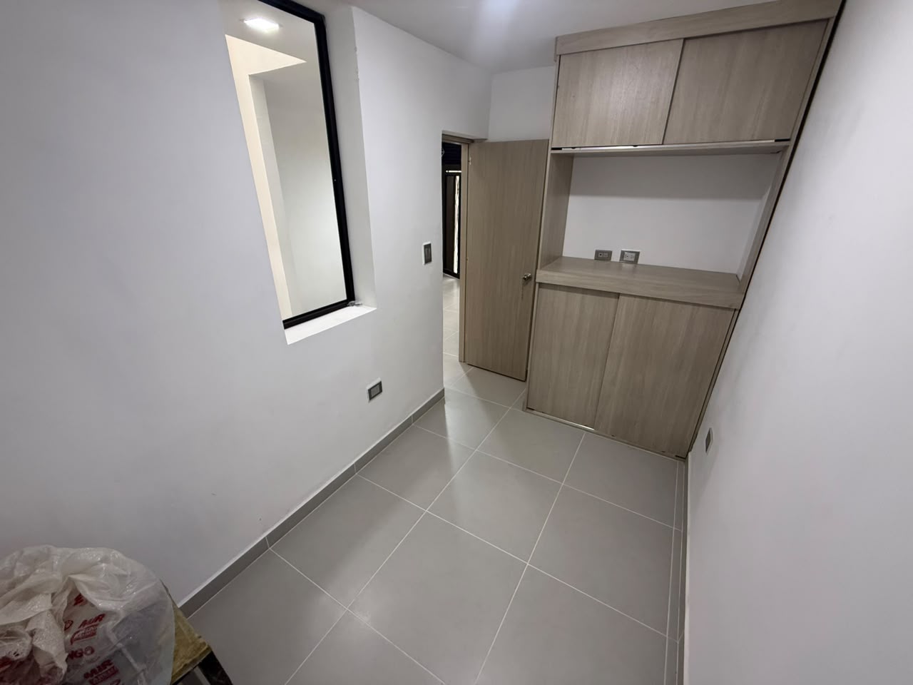 ARRIENDO APARTAESTUDIO EN BELEN ROSALES