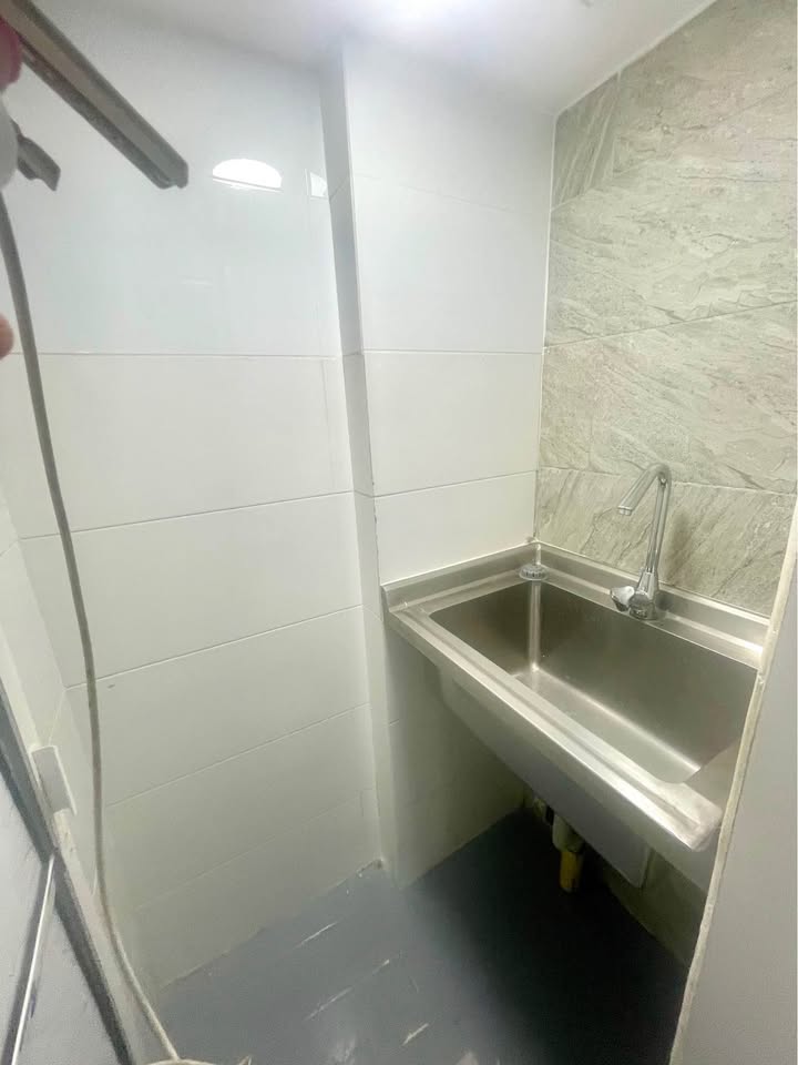 ARRIENDO LOCAL EN LAURELES