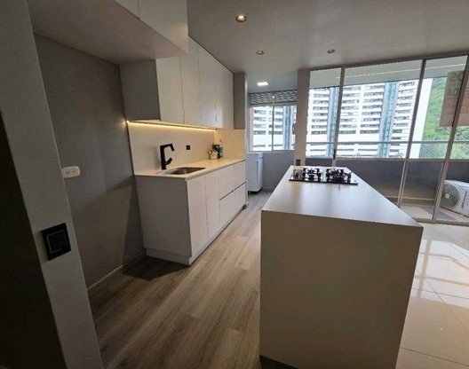VENDO APARTAMENTO EN LA LOMA DEL INDIO