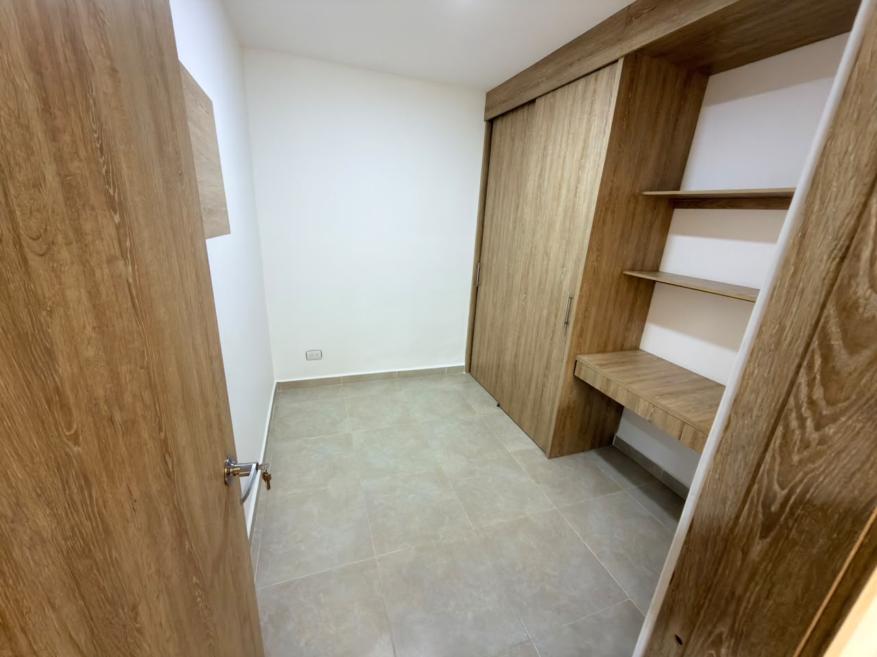 ARRIENDO APARTAMENTO EN E VELODROMO