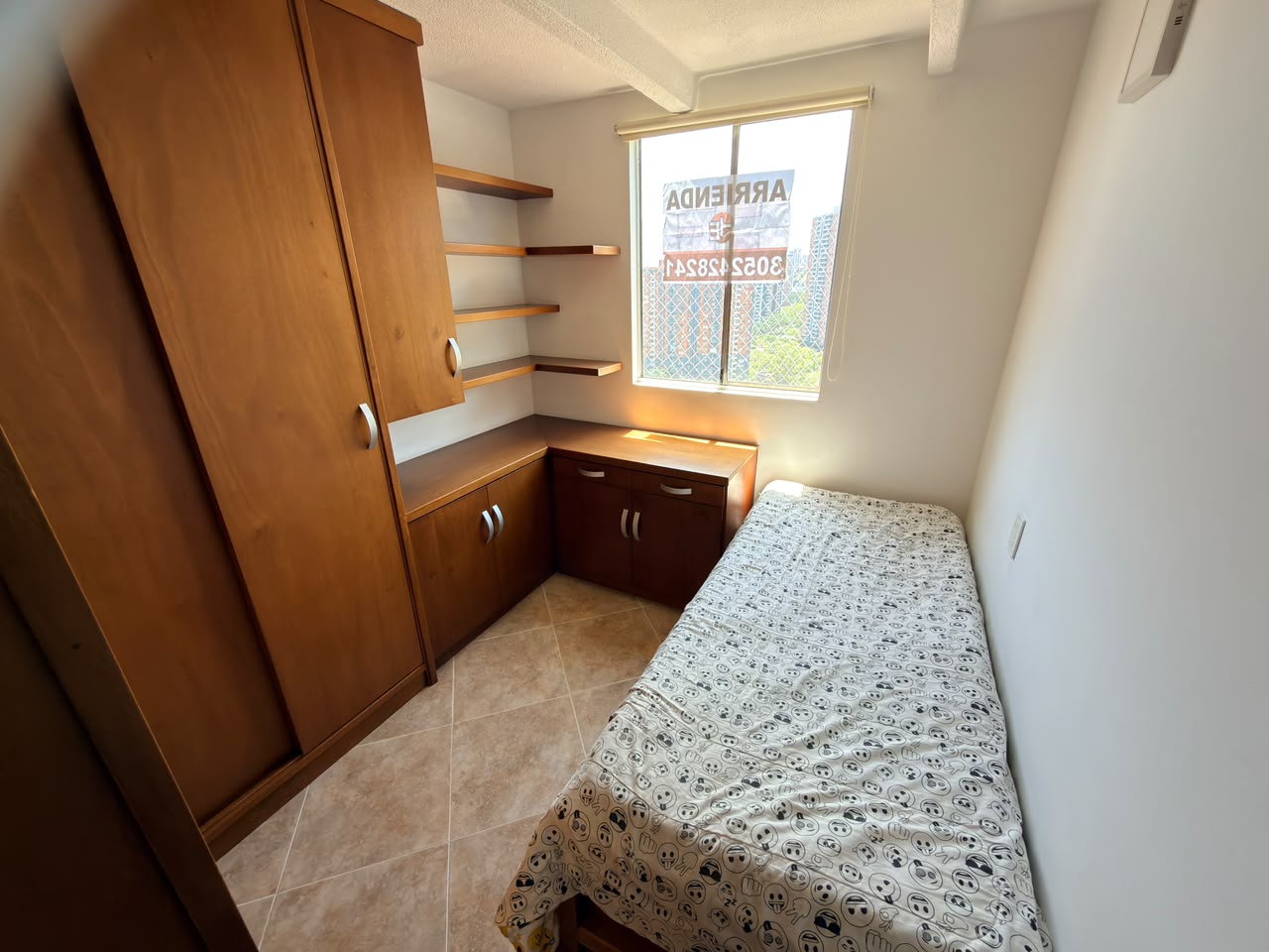 ARRIENDO APARTAMENTO EN LOMA DE LOS BERNAL