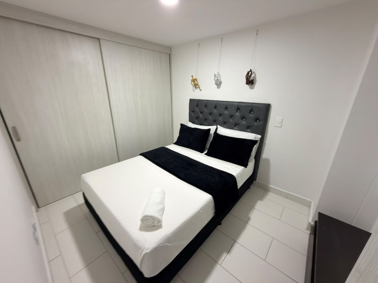 ARRIENDO APARTAMENTO AMOBLADO EN EL VELODROMO
