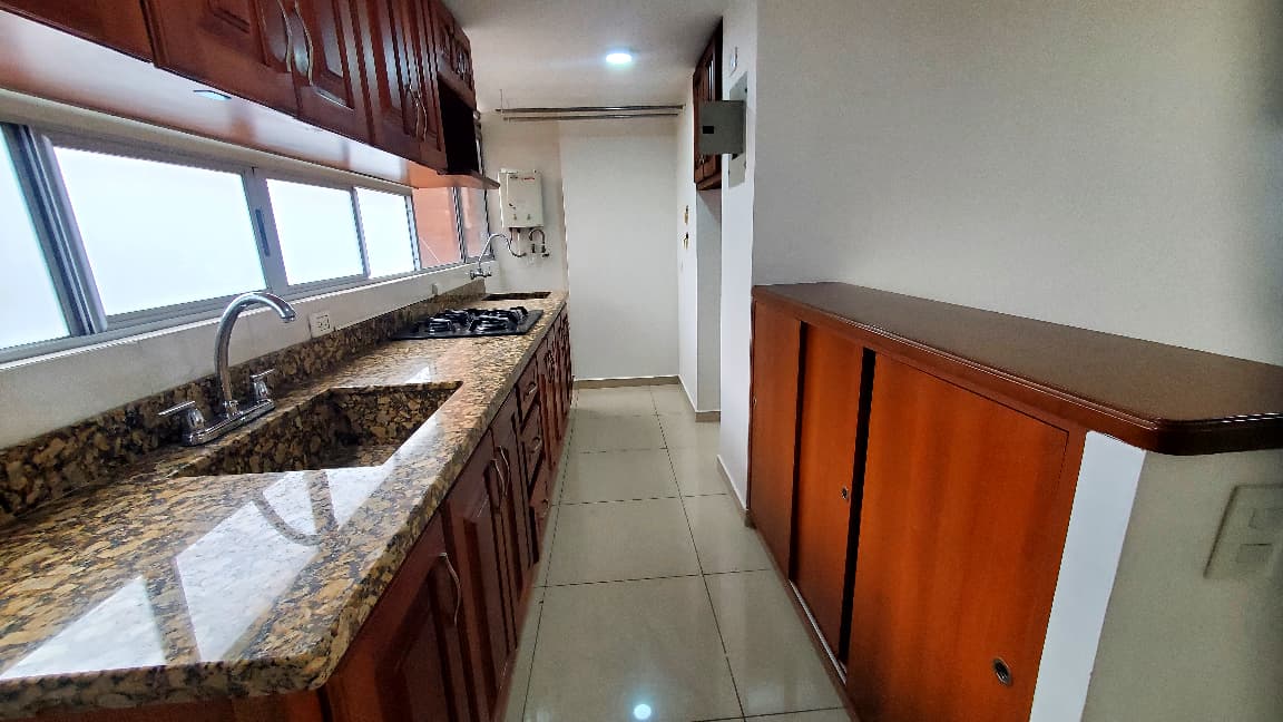 Arriendo apartamento los colores