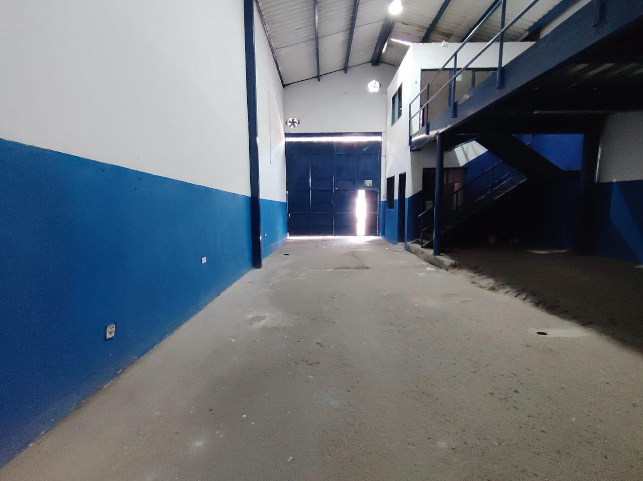 bodega en arriendo