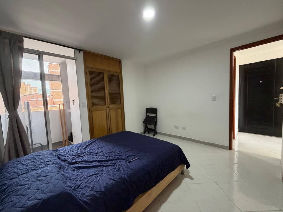 ARRIENDO APARTAESTUDIO EN LA CASTELLANA