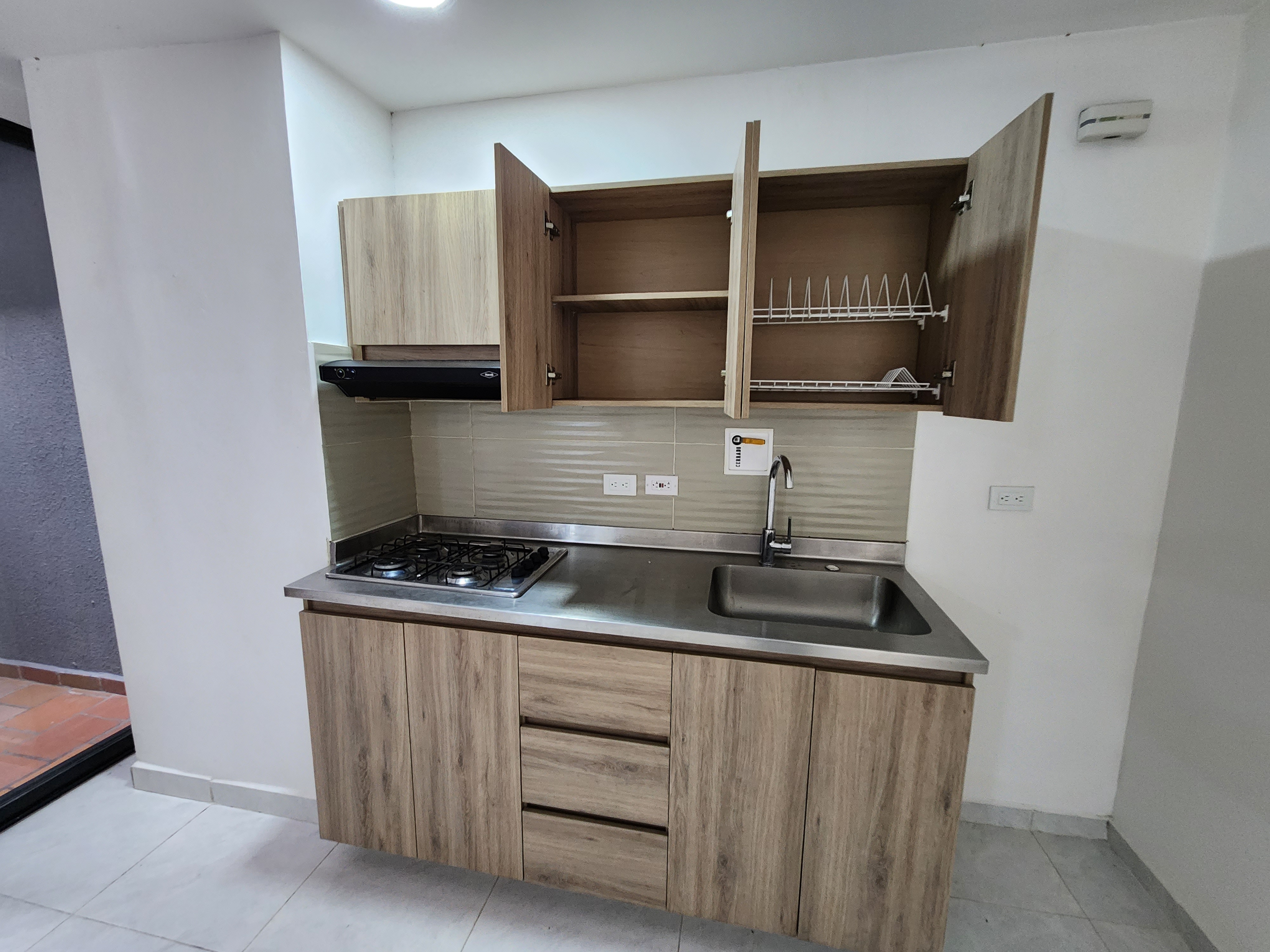 Aparta-estudio arriendo santa lucia