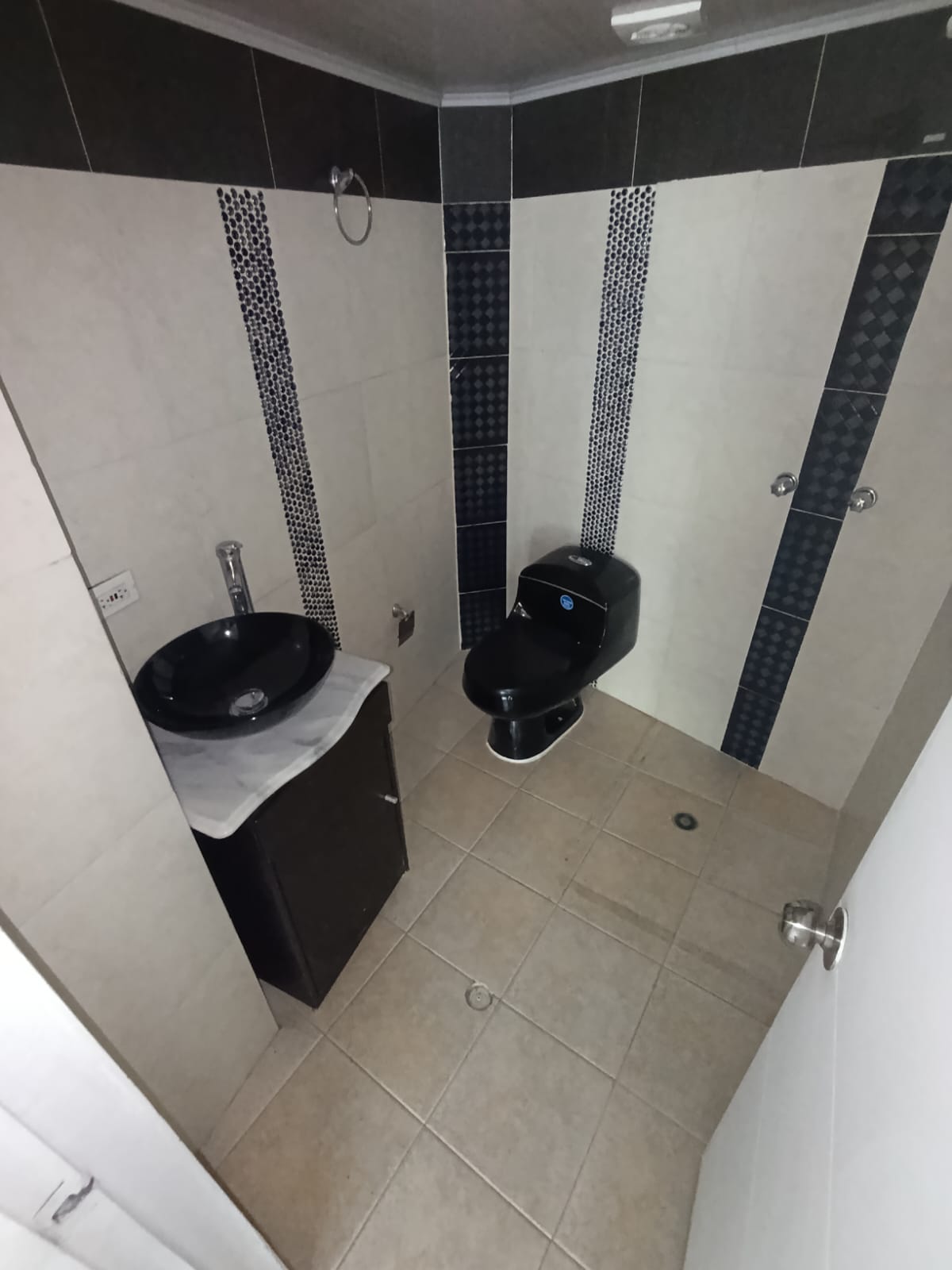 Arriendo Local para Oficinas en Laureles