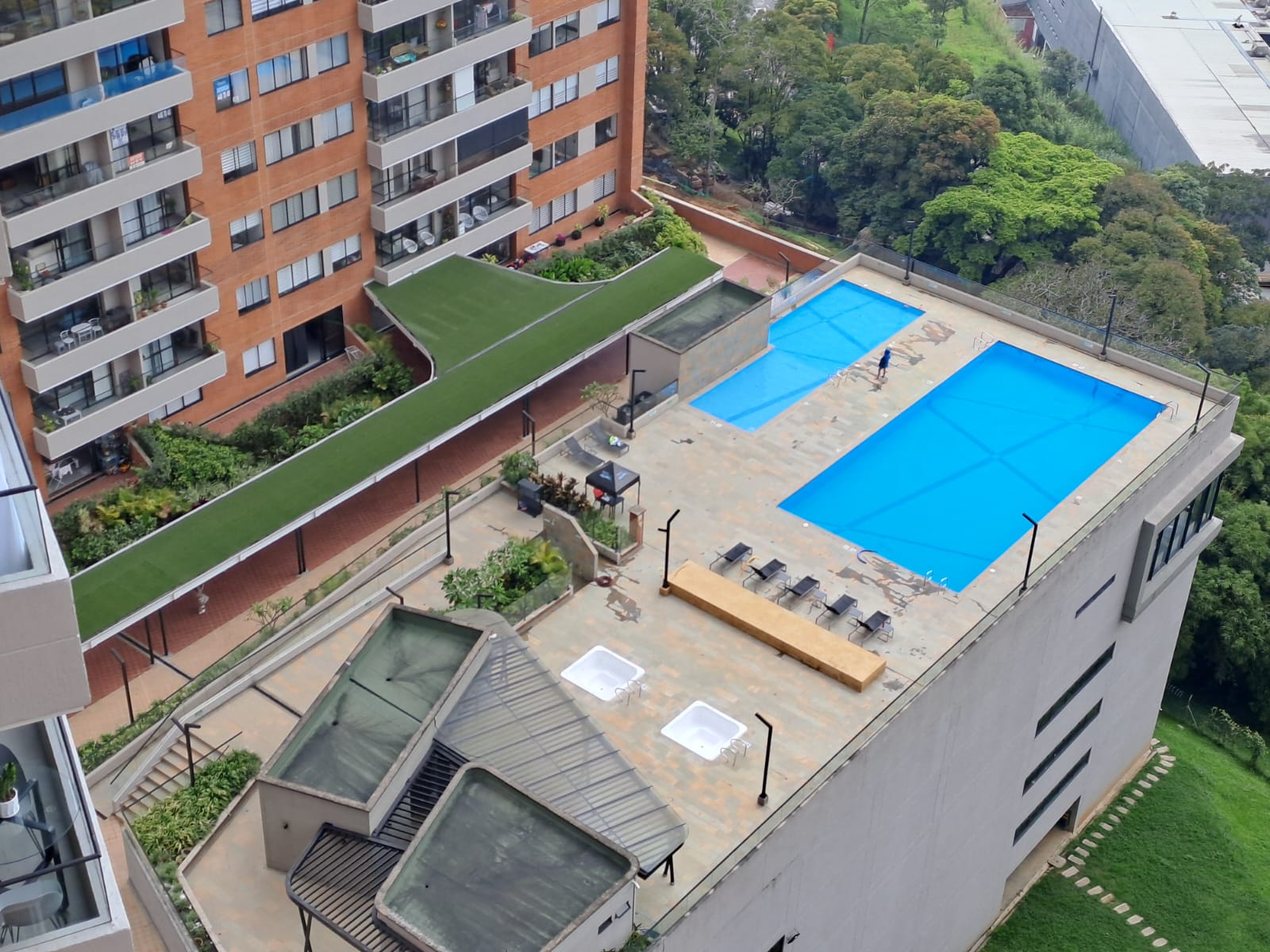 ARRIENDO APARTAMENTO ENVIGADO LOMA DE LAS BRUJAS  BIOCITY GRAND