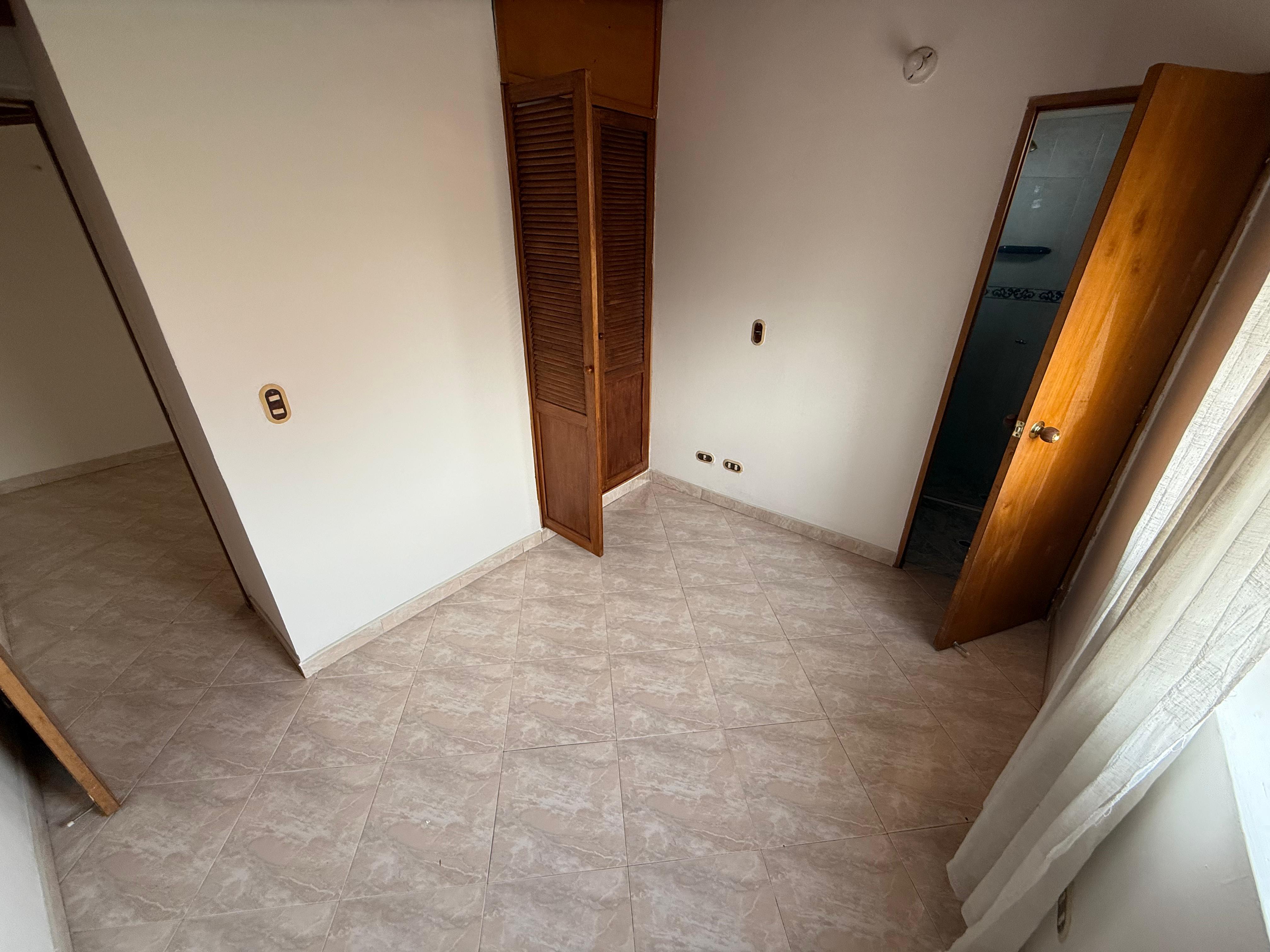 VENDO APARTAMENTO EN LA FLORESTA