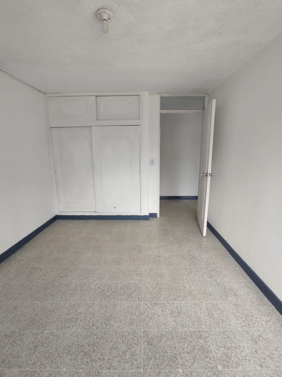 ARRIENDO SEGUNDO PISO  EN LA CASTELLANA