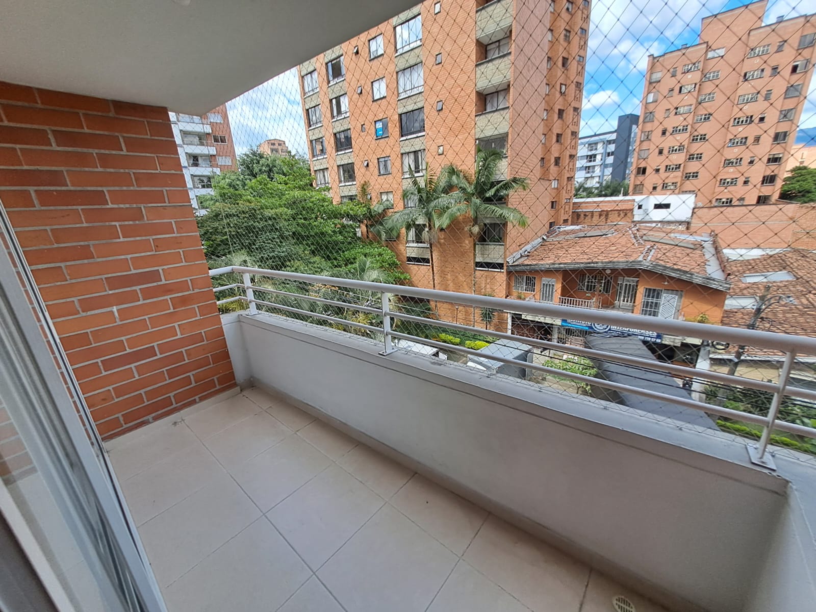 ARRIENDO APARTAMENTO ESTADIO