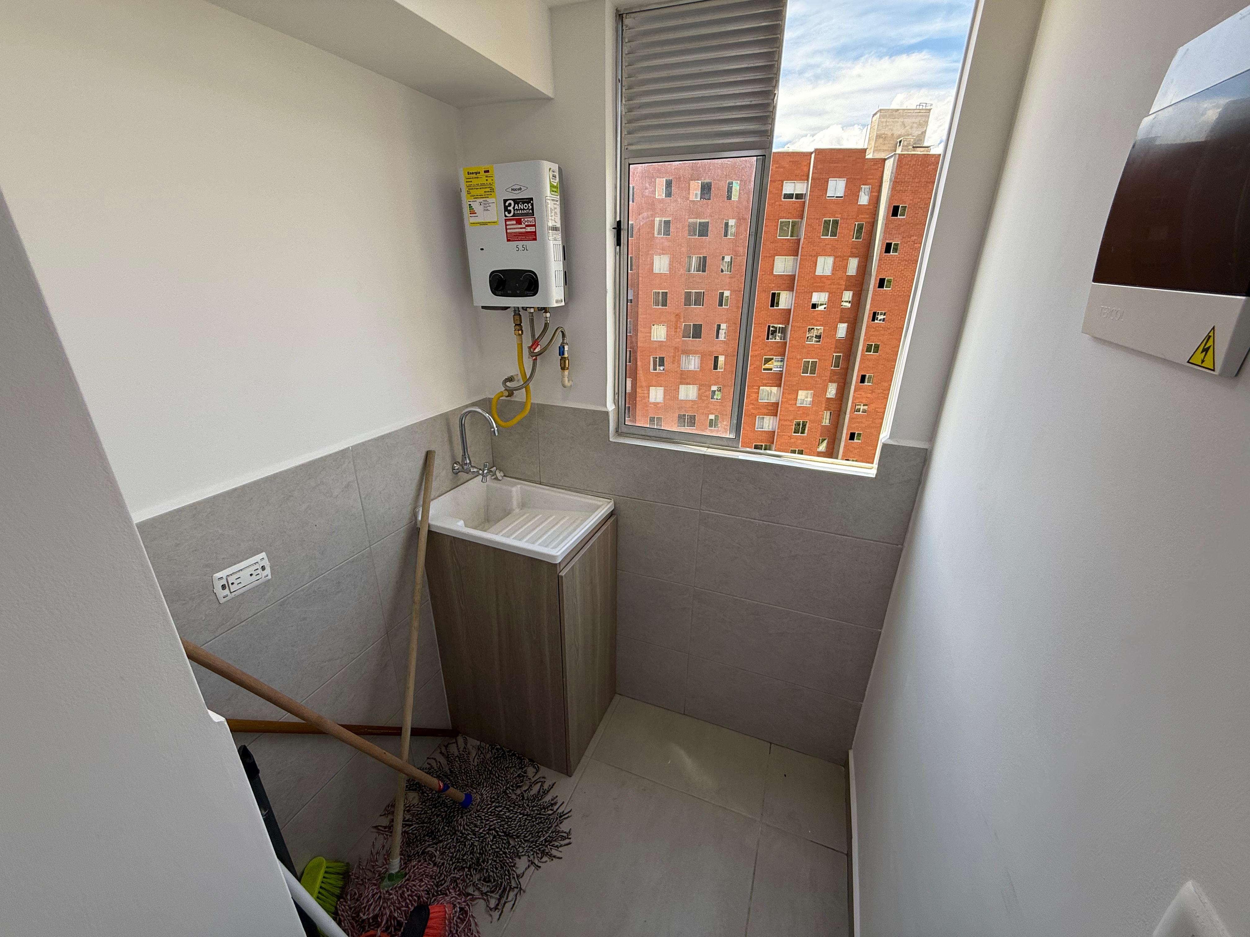 ARRIENDO APARTAMENTO EN CALASANZ PARTE ALTA