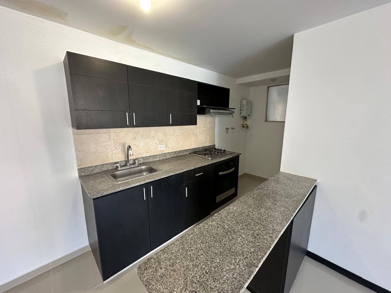ARRIENDO APARTAMENTO CIUDAD DEL RIO
