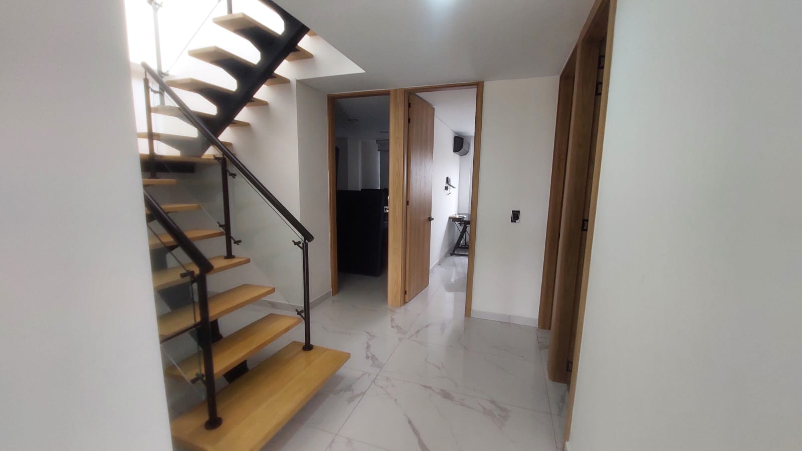 ARRIENDO APARTAMENTO AMOBLADO EN LAURELES