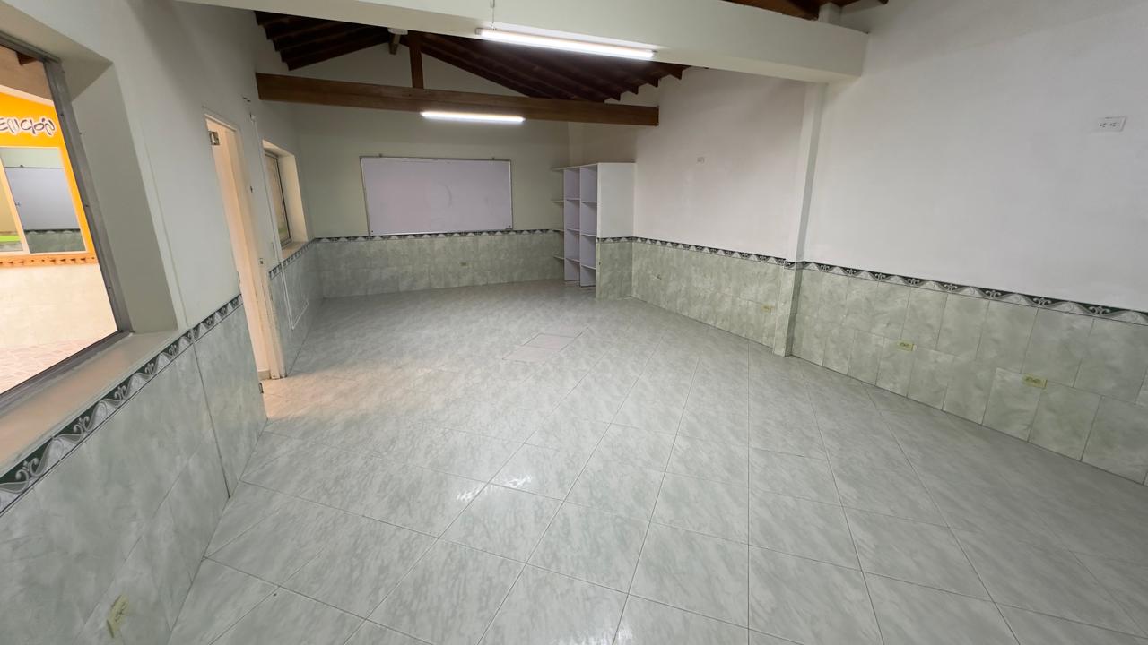 ARRIENDO CASA EN SAN JAVIER