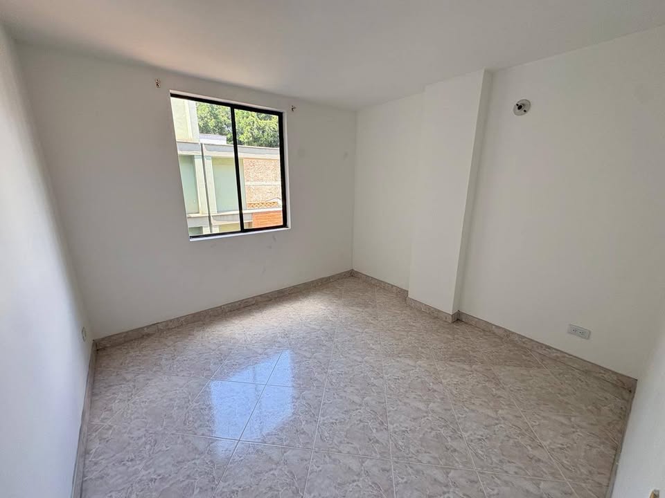 VENDO APARTAMENTO EN LAURELES