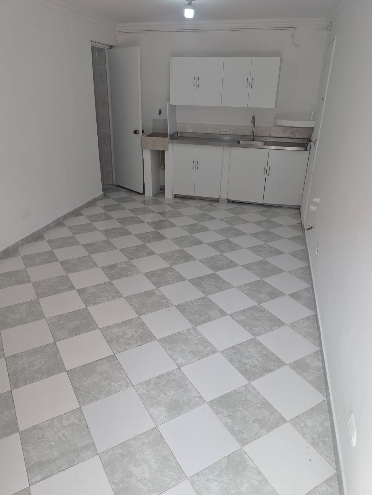 Arriendo Tipo Loft En La Floresta